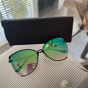 QUAY Dusk til Dawn sunnies